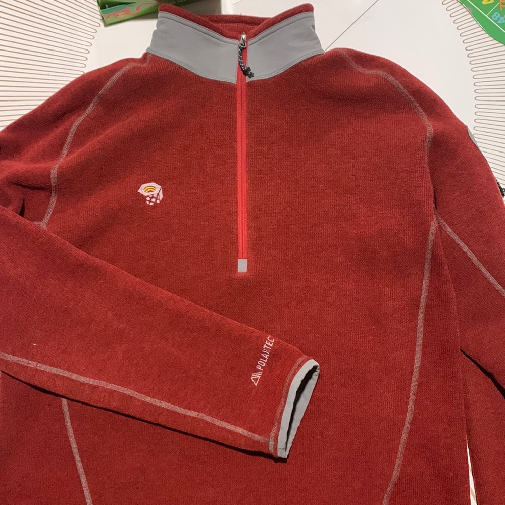Like new deep red pull over
